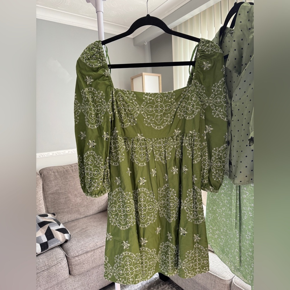 Zara Green Mini Dress with White Floral Pattern
